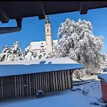 Heuberg Im Inntal Mit Hot Tube - Zentral & Ruhig Apartamento *