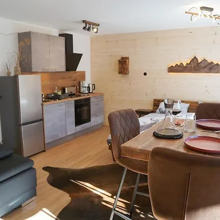 아파트 Heuberg Im Inntal Mit Hot Tube - Zentral & Ruhig