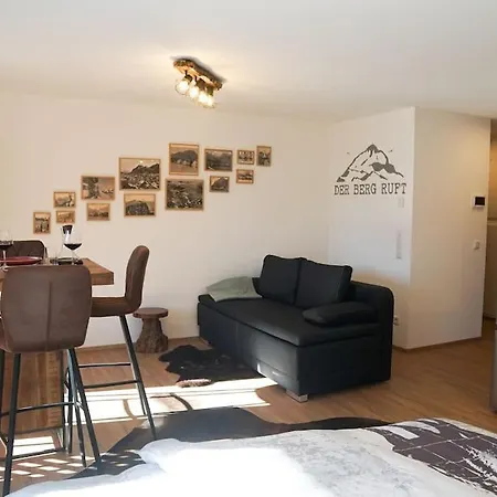 Heuberg Im Inntal Mit Hot Tube - Zentral & Ruhig * Flintsbach