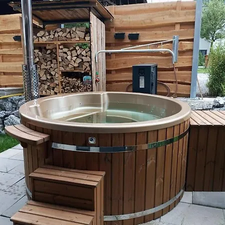 Heuberg Im Inntal Mit Hot Tube - Zentral & Ruhig