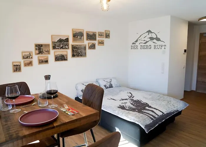 Heuberg Im Inntal Mit Hot Tube - Zentral & Ruhig Flintsbach