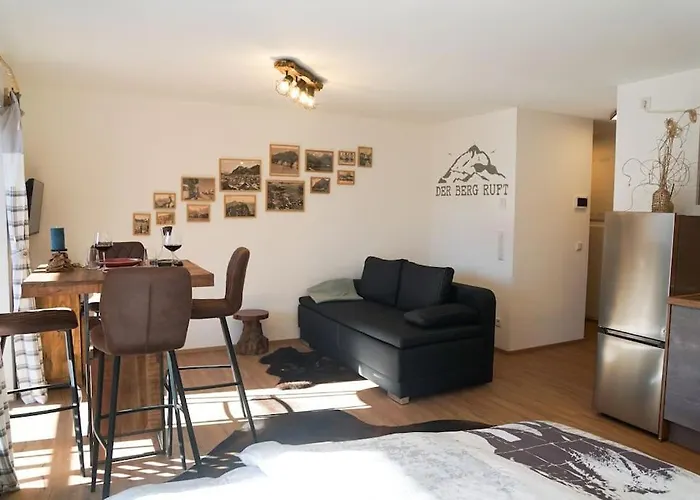 Heuberg Im Inntal Mit Hot Tube - Zentral&ruhig * Flintsbach